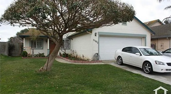 5 bed, 1583 sqft, $4,350 — Photo 3