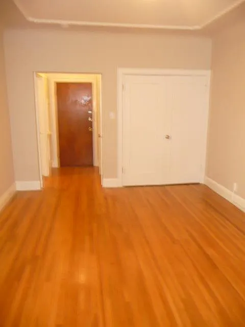 Studio, 450 sqft, $3,875 — Photo 3