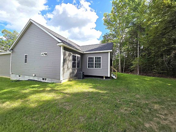 3rd image of 871 Salmon Falls Road