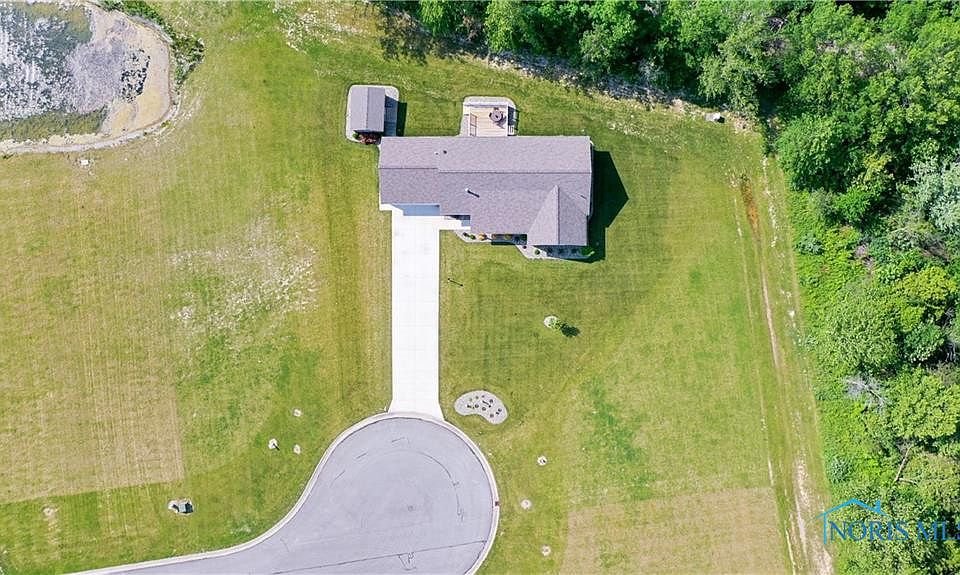 2nd image of 1466 Lee Ann Ave