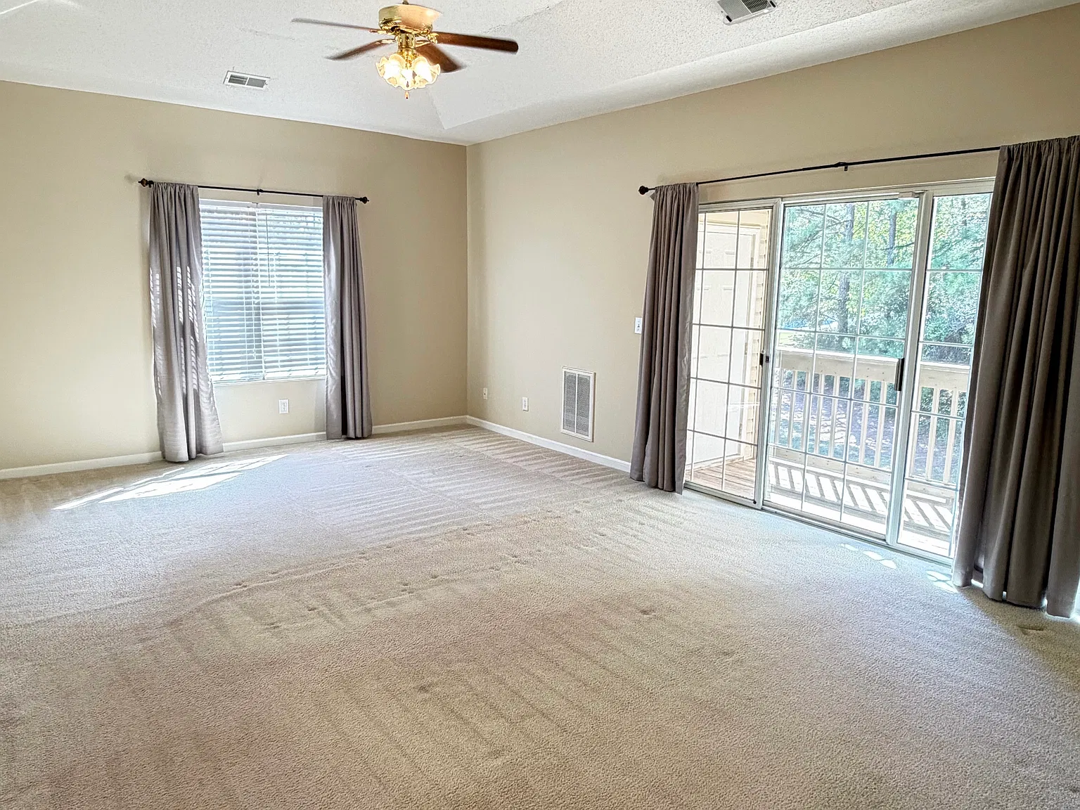 2 bed, 1124 sqft, $1,400 — Photo 3