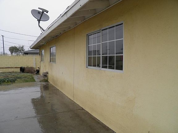 3rd image of 7686 Rogers Ln