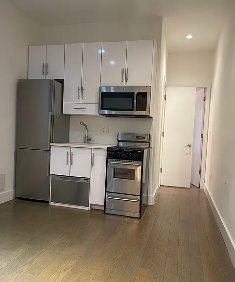 9 Stanton St #2D — Photo 1