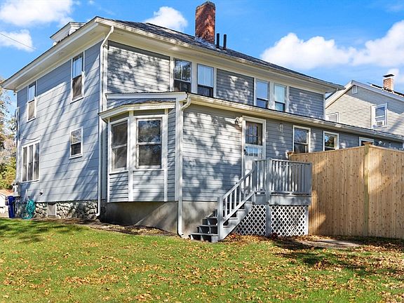 4th image of 35 Roosevelt St #35