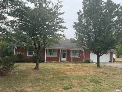 800 Dogwood Ln, Marion, IL, 62959