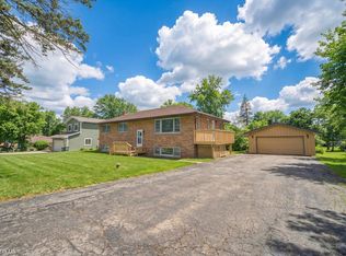 2N356 Prairie Ave, Glen Ellyn, IL 60137