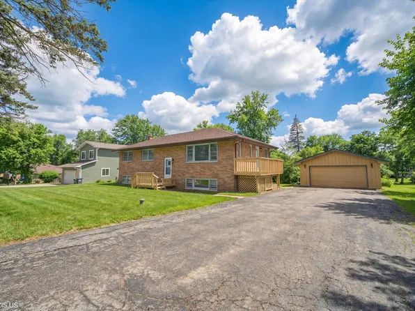 2N356 Prairie Ave, Glen Ellyn, IL 60137