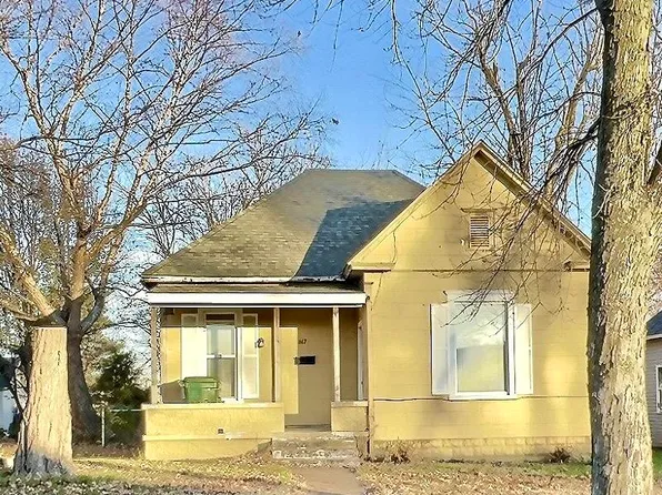 617 8th Street, Monett, MO 65708