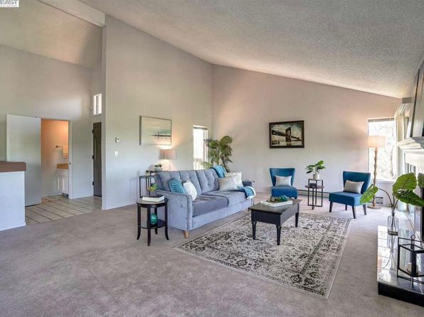 311 Vista Heights Rd