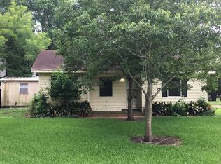 6023 Gresham St, Wallis, TX 77485