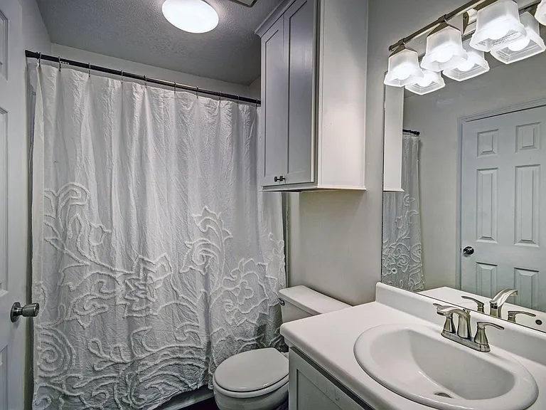 5 Brandy Village Cv — Photo 24
