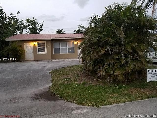 1st image of 1537 NE 31st St