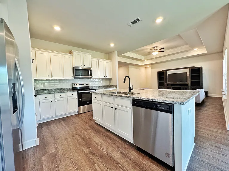 3017 Dowington Dr — Photo 20