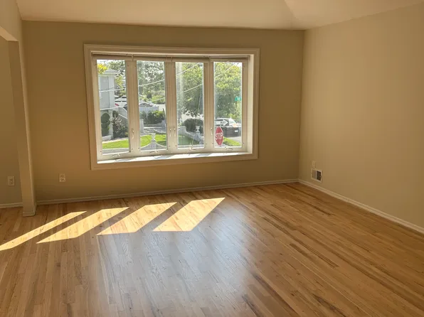 (undisclosed Address), Howard Beach, NY 11414