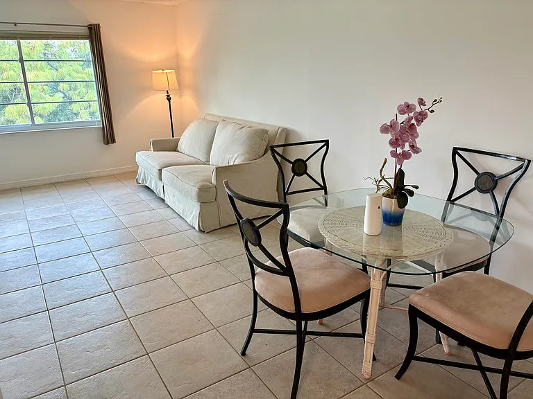 1086 Forest Lakes Dr #305 — Photo 15