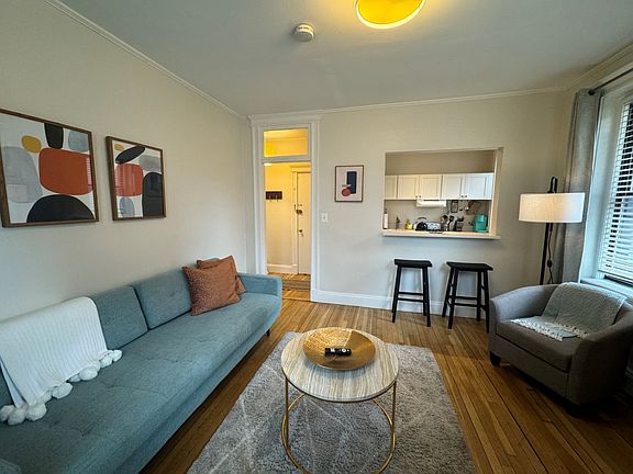 3rd image of 34 E Newton St #2