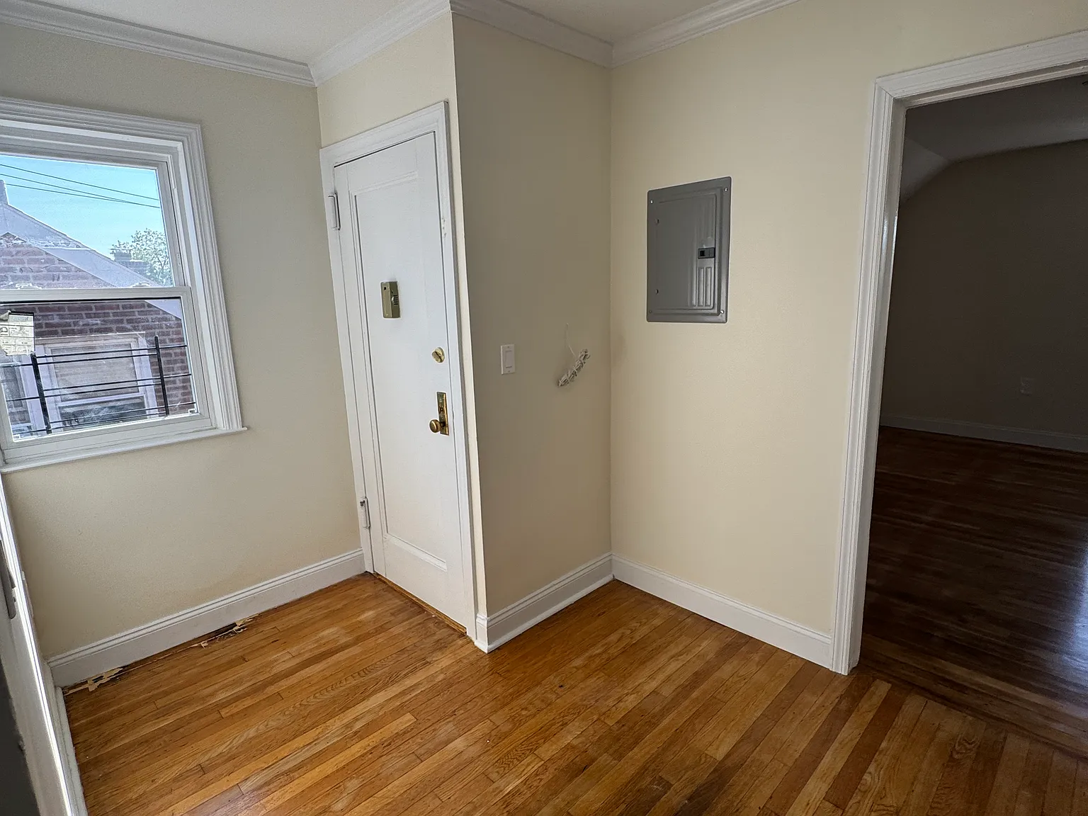 3 bed, $3,600 — Photo 3