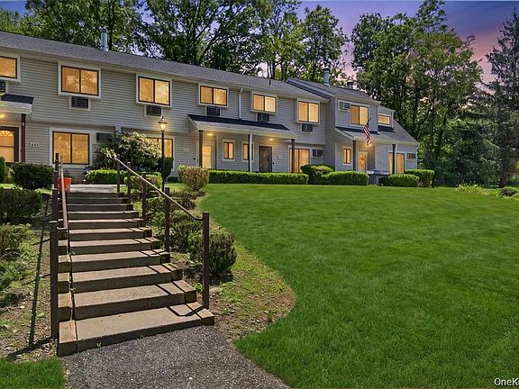 3rd image of 607 Mountain Laurel Drive
