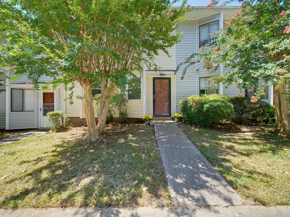 502 Garner Townes Ln, Garner, NC 27529