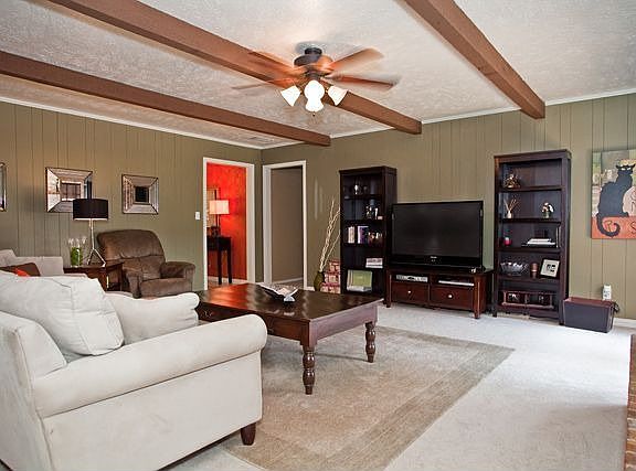 5th image of 2424 Northcrest Dr