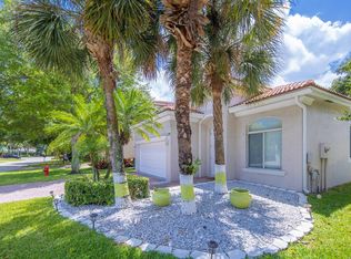139 Two Pine Dr, Greenacres, FL 33413