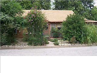 2nd image of 1202 Olive St
