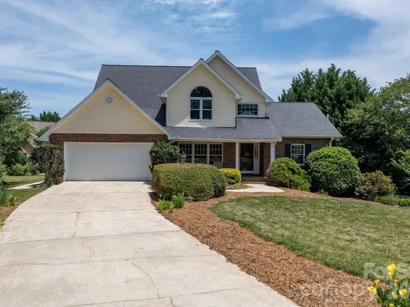 610 40th Avenue Ln NW, Hickory, NC 28601