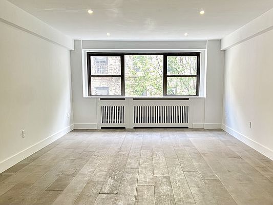 1st image of 40 E 78th St #14E