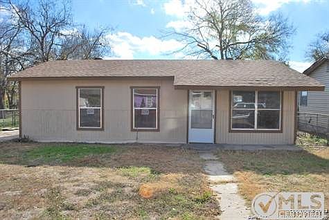 1st image of 526 Dorie St