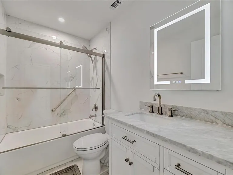 9819 Hernando Ct #29-A — Photo 37