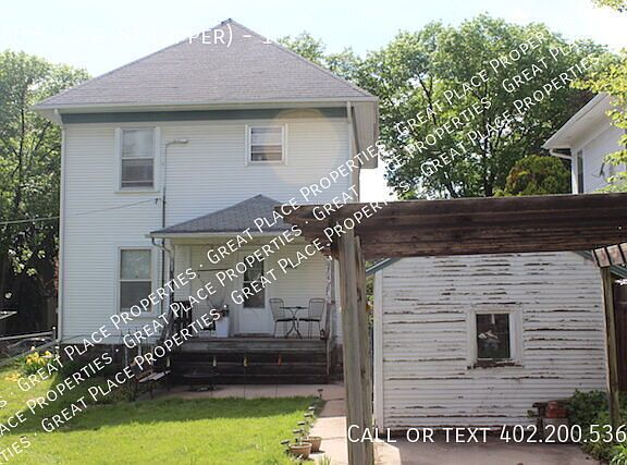 4th image of 660 S 28th St #1
