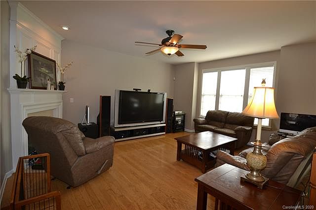 2nd image of 11346 Costigan Ln
