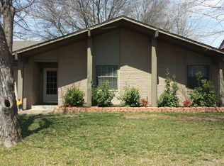 11817 E 38th Pl, Tulsa, OK 74146