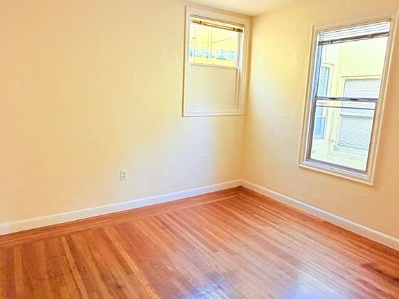 2nd image of 1215 Park St #3
