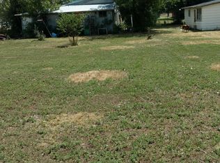 104 N 5th St, Fallon, MT 59326