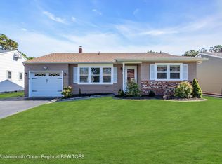 44 Fairfield Rd, Toms River, NJ 08757