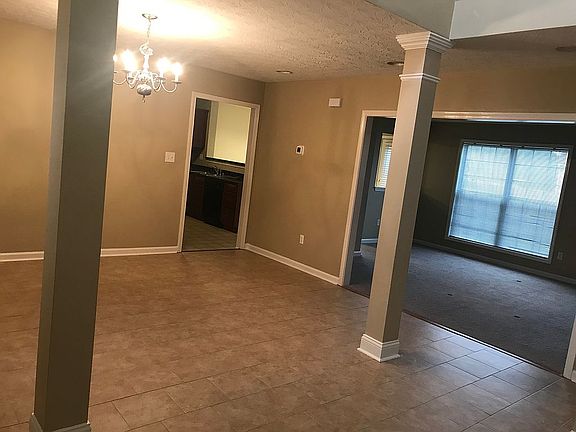 2nd image of 745 Woodhaven Pl