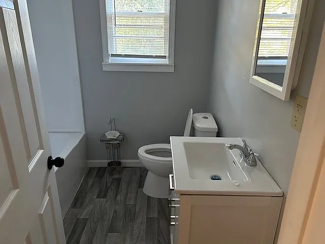 2020 Lintwood Dr #A — Photo 8