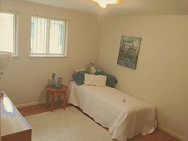 Arlington Townhomes & Apartments — Photo 31