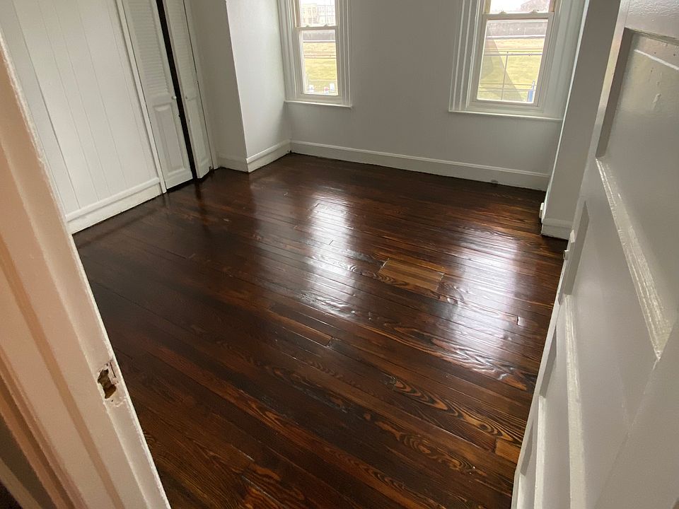 2nd image of 2094 Albright St