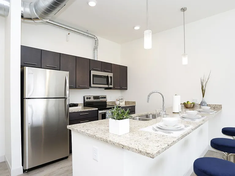 601 Lake Michigan Dr NW — Photo 3