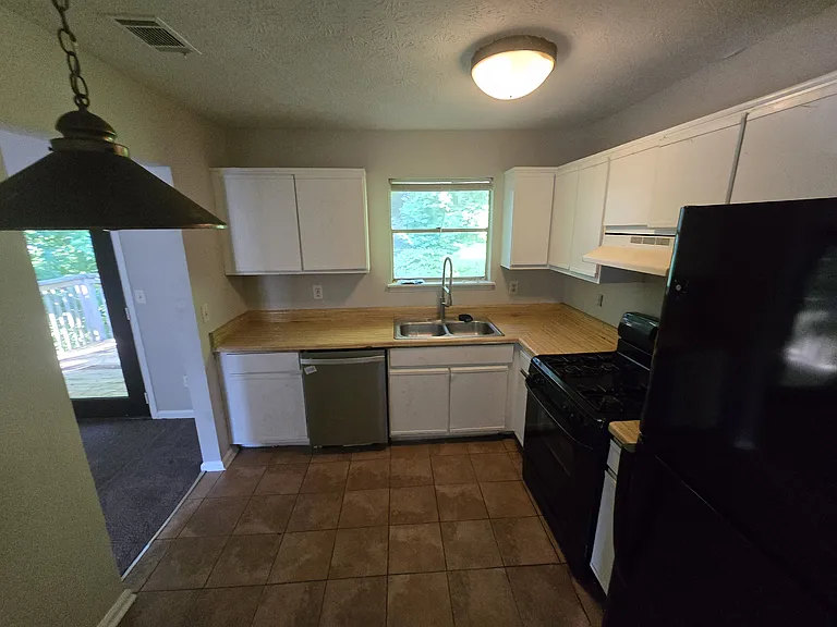 5887 Rock Rd — Photo 7