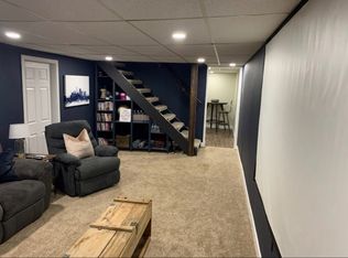 8585 Summitridge Dr, Cincinnati, OH 45255