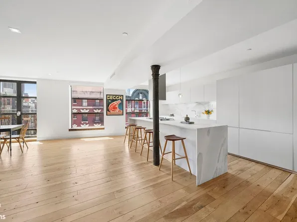 374 Broome Street image 1 of 12