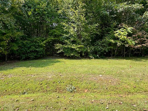 3rd image of 500 Finley Rd