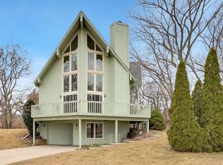 8602 Lakeshore Dr, Pleasant Prairie, WI 53158