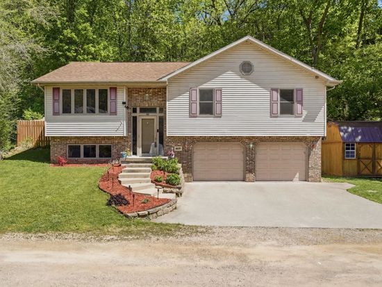 669 Kaufmann Ave, Dubuque, IA 52001