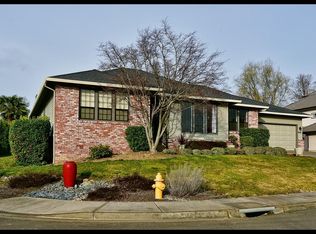 2945 Amblegreen Dr, Medford, OR