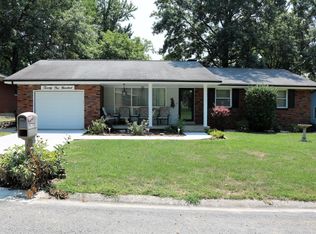 2100 Saint Michael Ct S, Highland, IL 62249