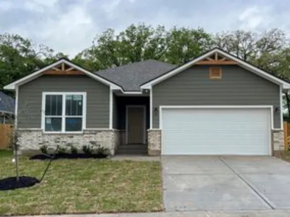 2415 Lightfoot Ln, Bryan, TX 77803
